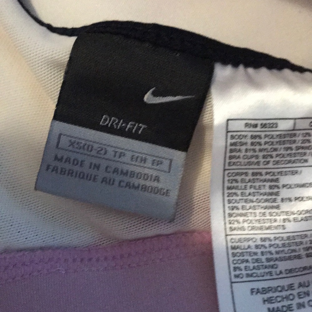 Nike Dri-Fit sports bras-like new worn maybe once - Picture 2 of 7